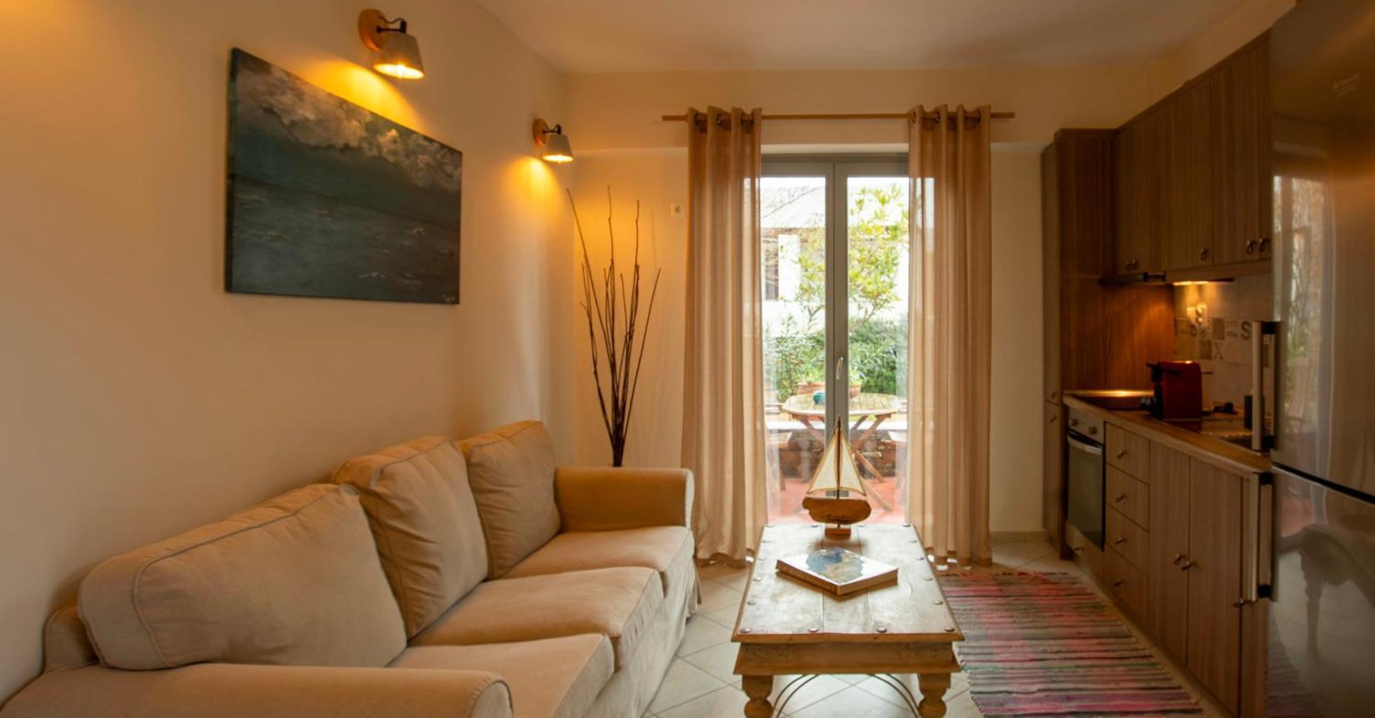 Nefeli Appartement *