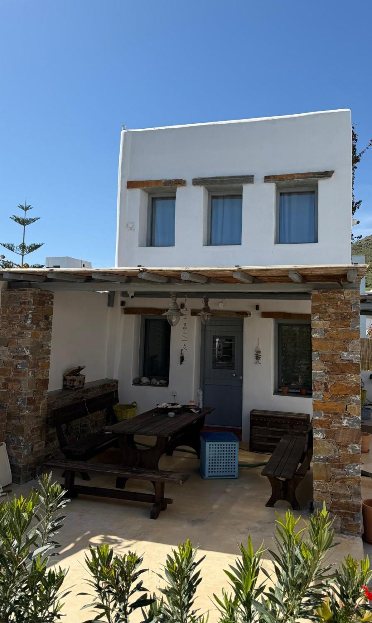 Nefeli * Livadi (Serifos)